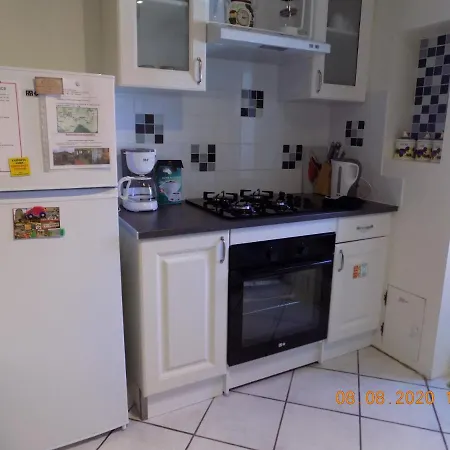 Aux Roses Holiday home *